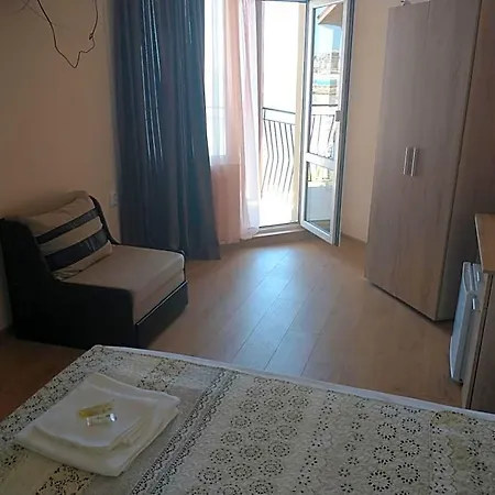 Szálloda Aura Family 2*