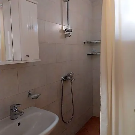 Szálloda Aura Family 2*